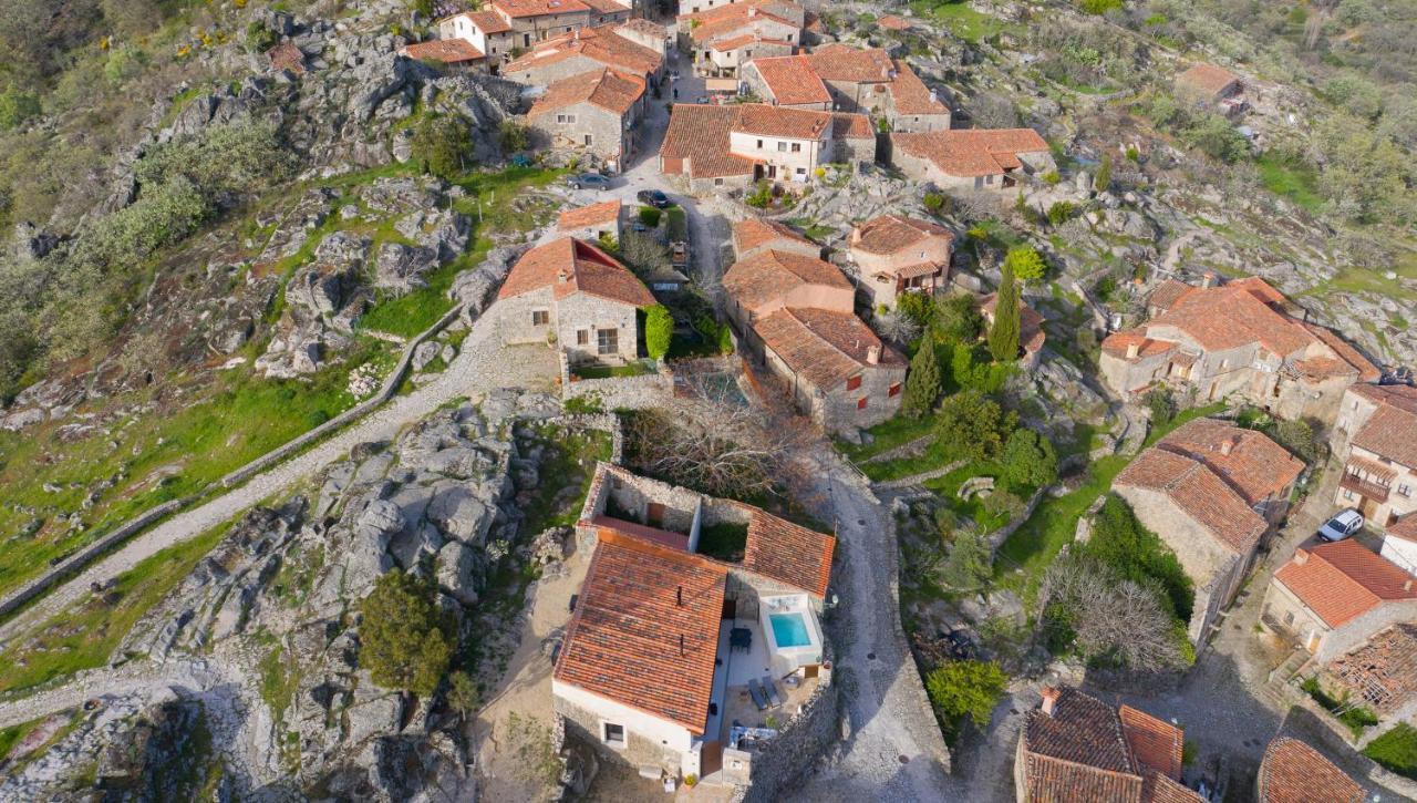 El Escondite Del Agua Trevejo Exteriör bild